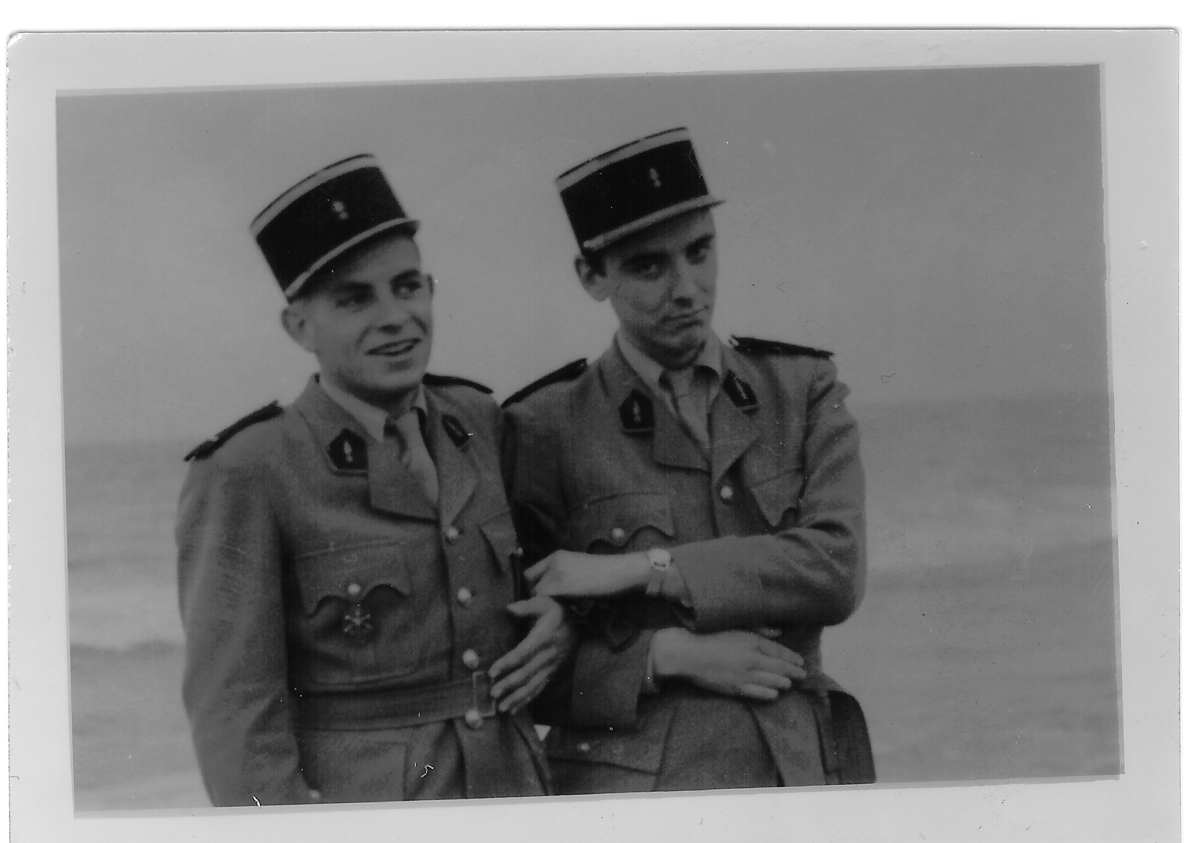 Robert
                    Colcombet et Herv Guichard en 1955